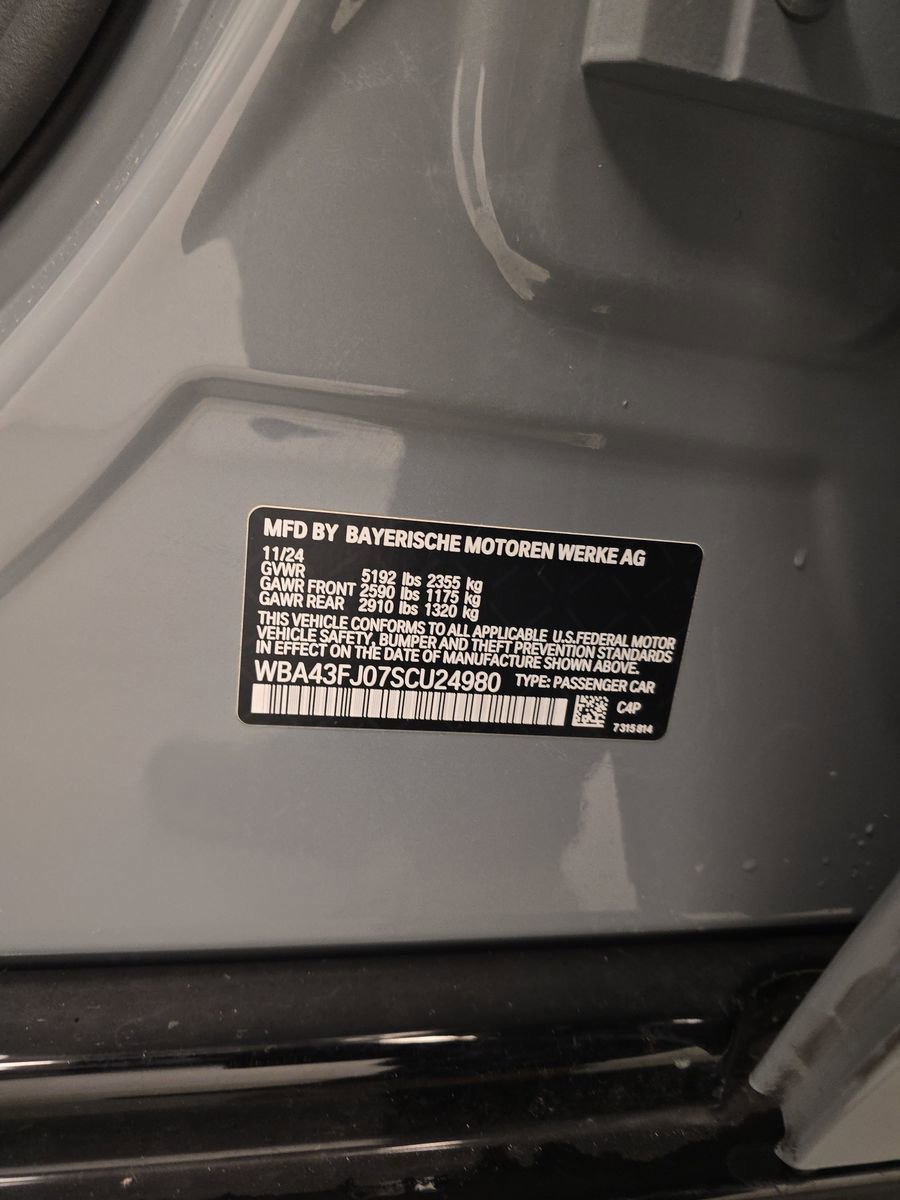 Used 2025 BMW 530i w/ M Sport Package image 20