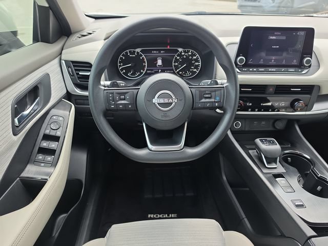 Certified 2023 Nissan Rogue SV FWD image 13