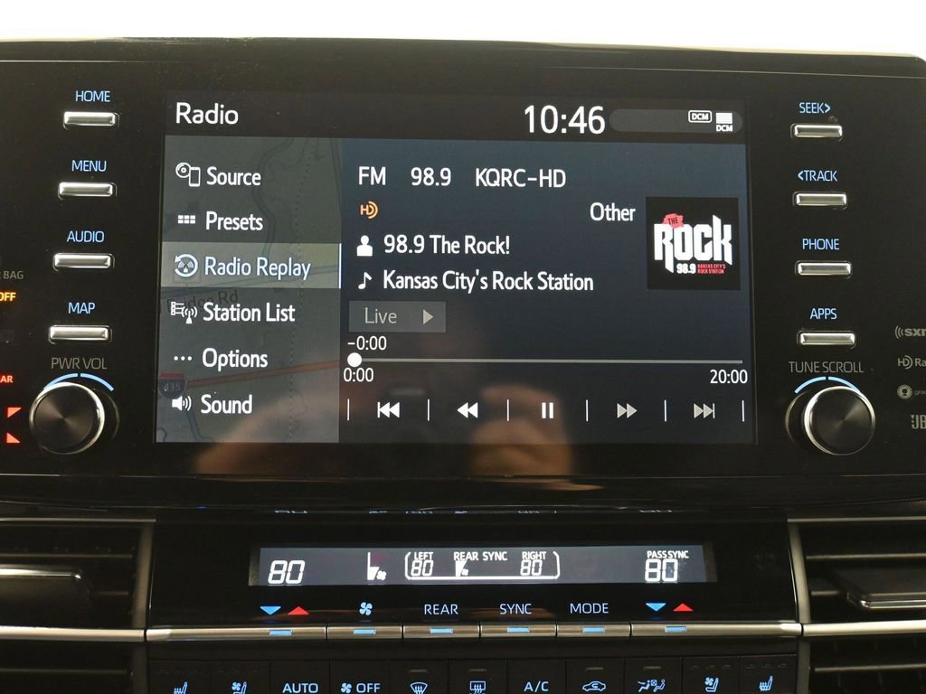 Certified 2024 Toyota Sienna XSE w/ XSE Premium Package image 23