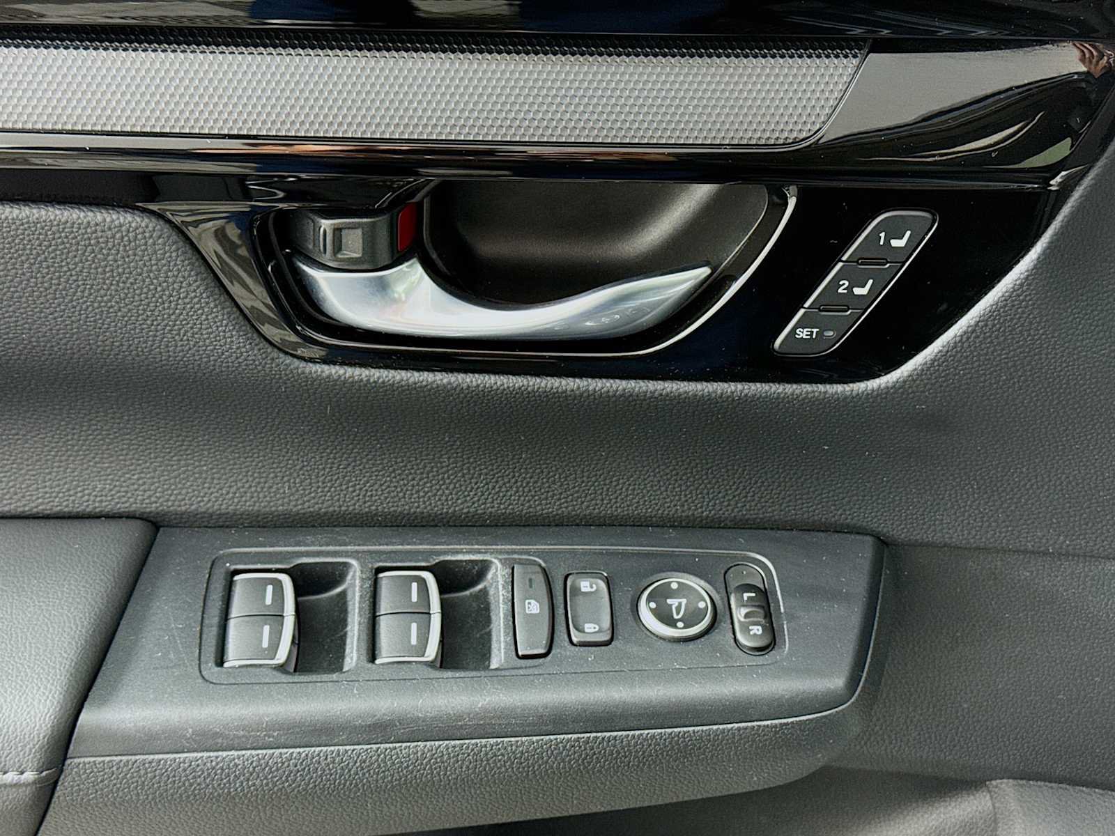 Certified 2024 Honda CR-V EX-L image 17