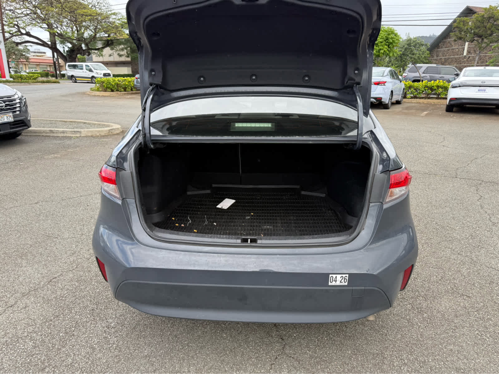 Used 2023 Toyota Corolla LE FWD image 11