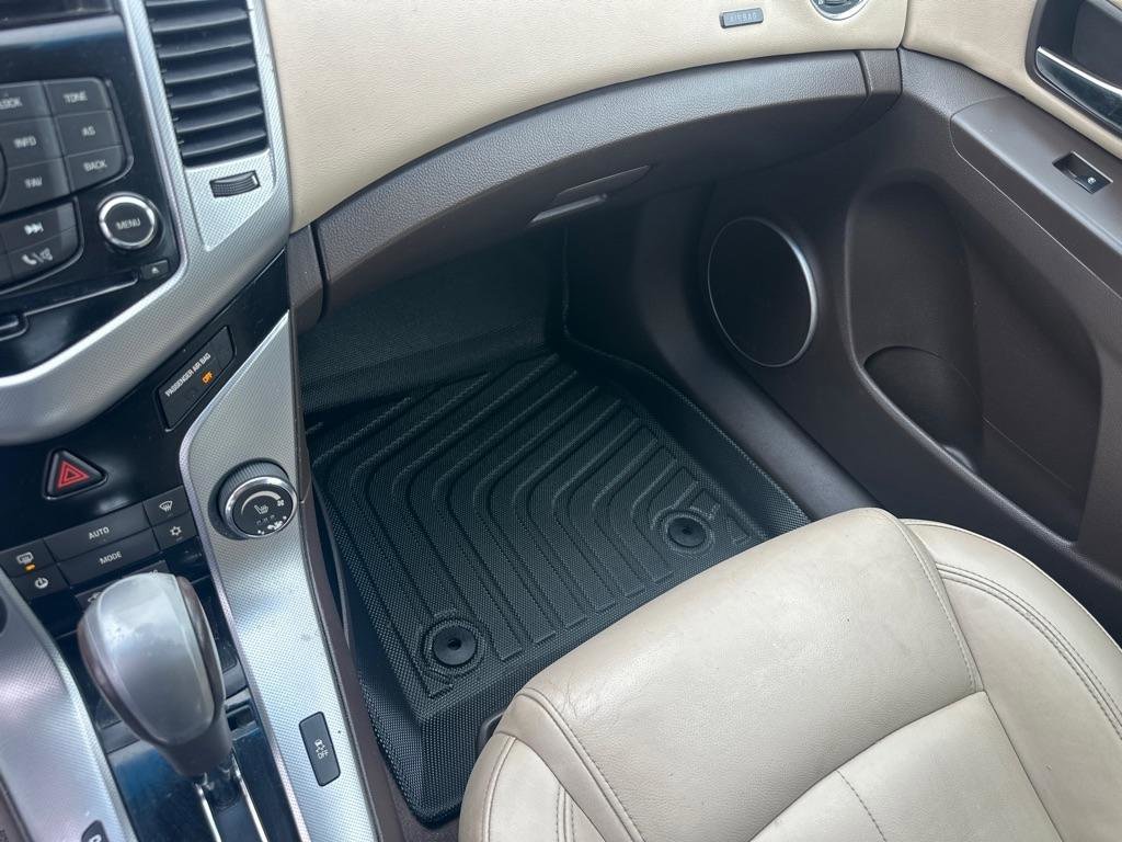 Used 2011 Chevrolet Cruze LTZ w/ RS Package FWD image 34