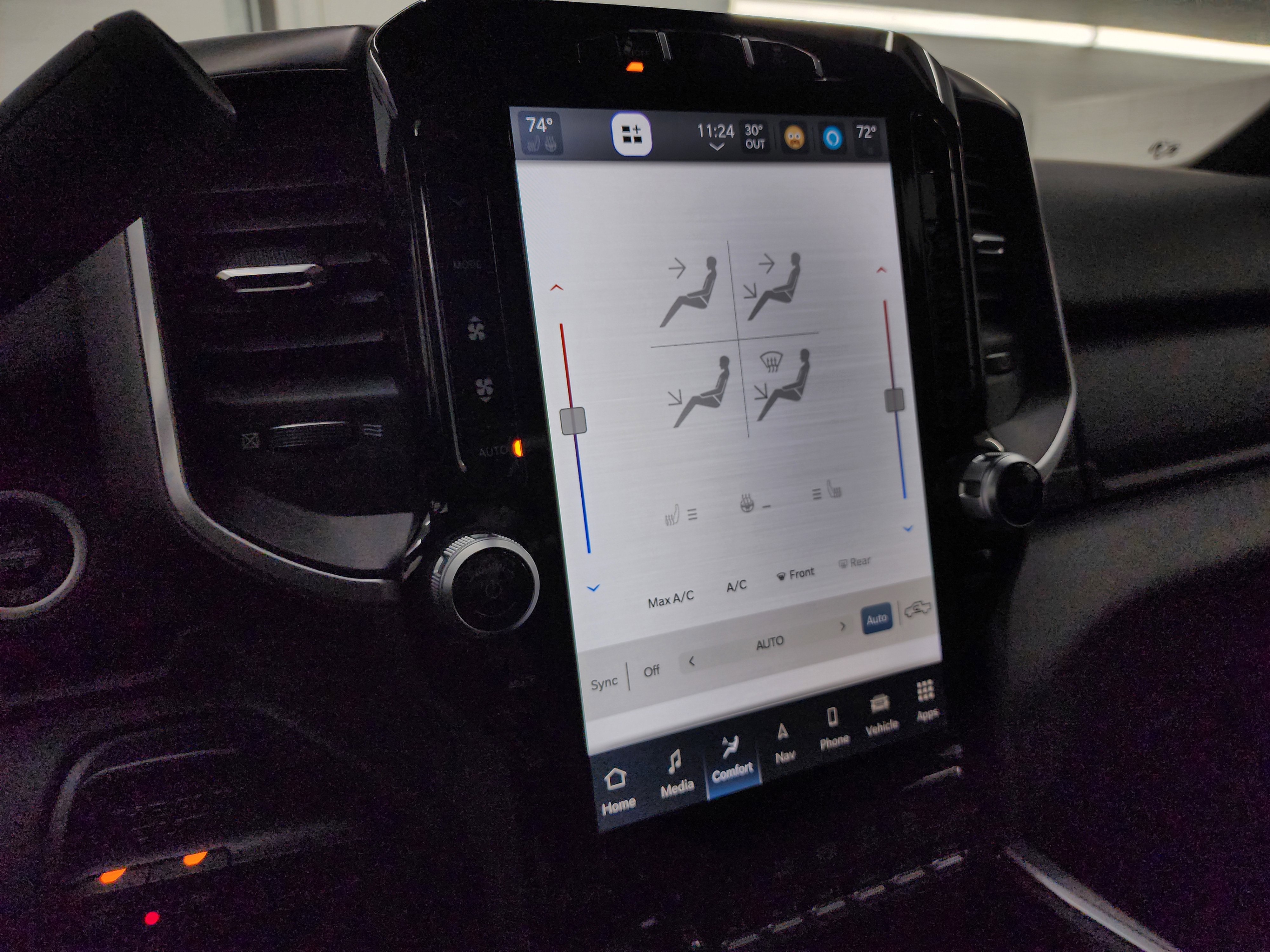 Used 2024 RAM 3500 Big Horn w/ Night Edition image 44