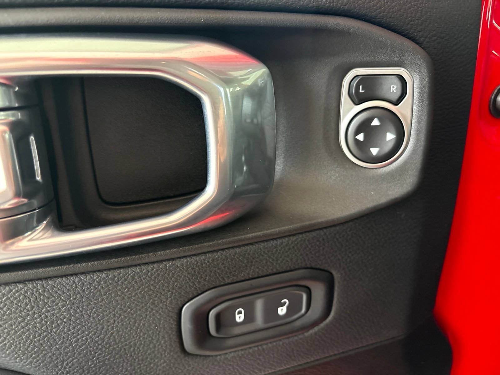 Used 2024 Jeep Gladiator Sport AWD/4WD image 11