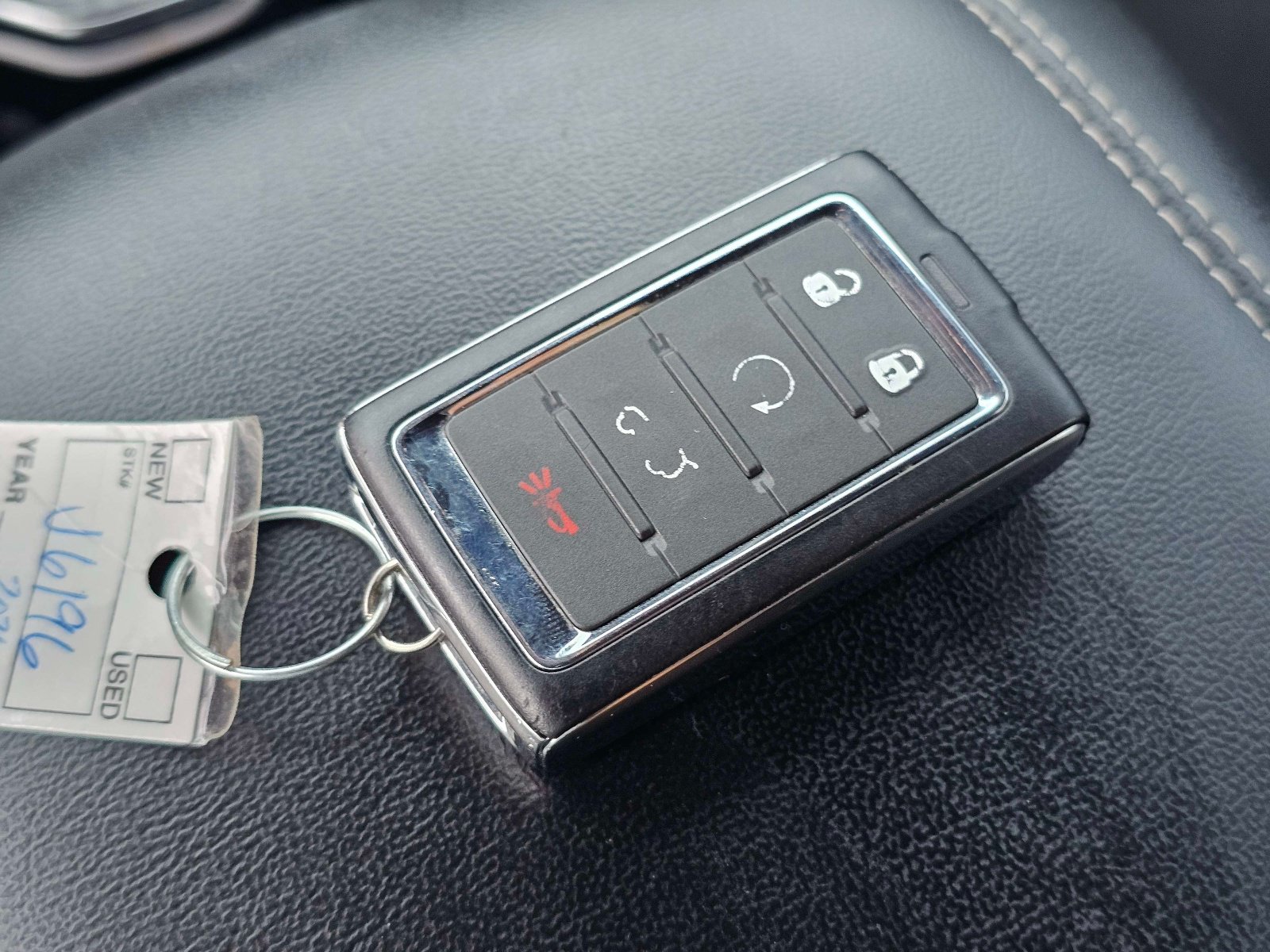 Used 2024 Jeep Grand Cherokee L Laredo RWD image 29