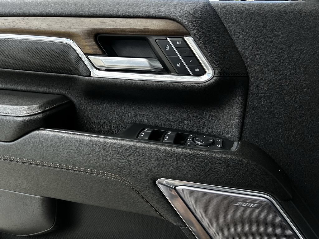 Used 2024 Chevrolet Silverado 3500 High Country w/ High Country Premium Package AWD/4WD image 30