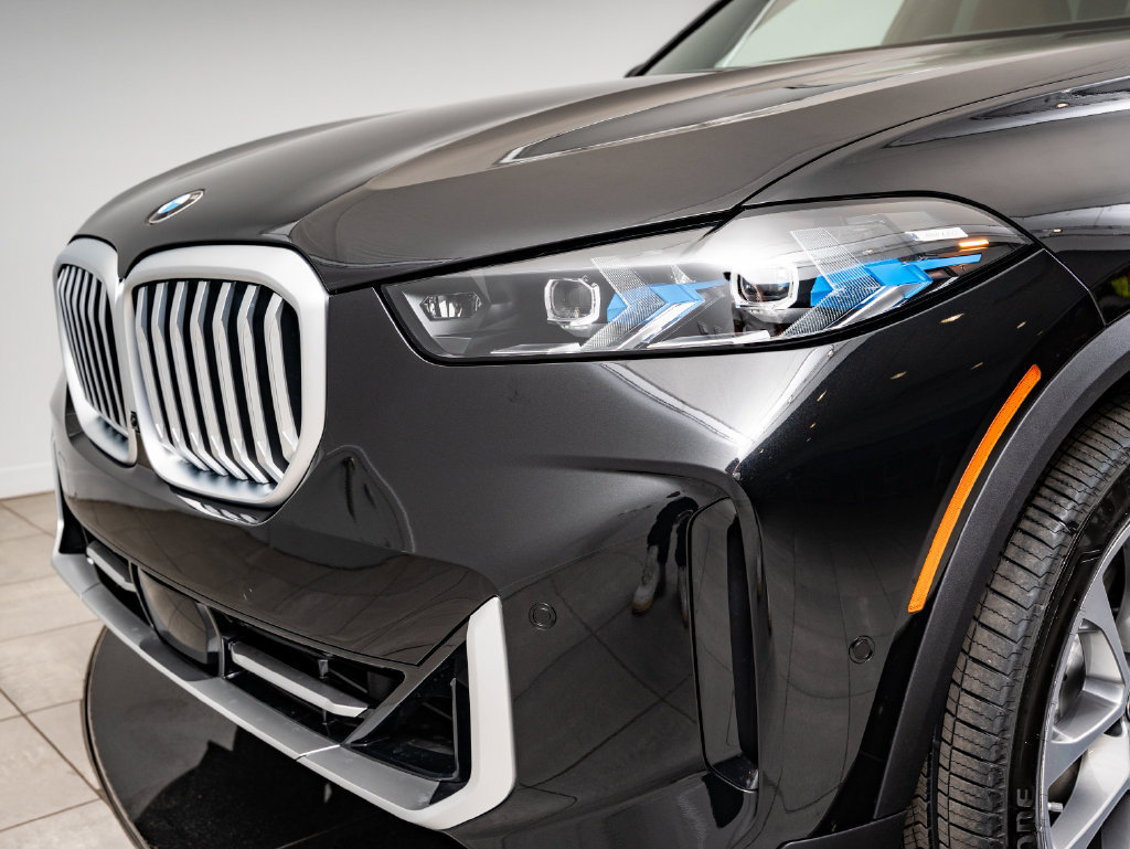 New 2026 BMW X5 xDrive40i w/ Climate Comfort Package AWD/4WD image 3