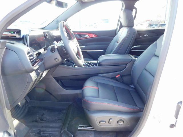 New 2026 Chevrolet Traverse RS w/ LPO, Floor Liner Package image 13