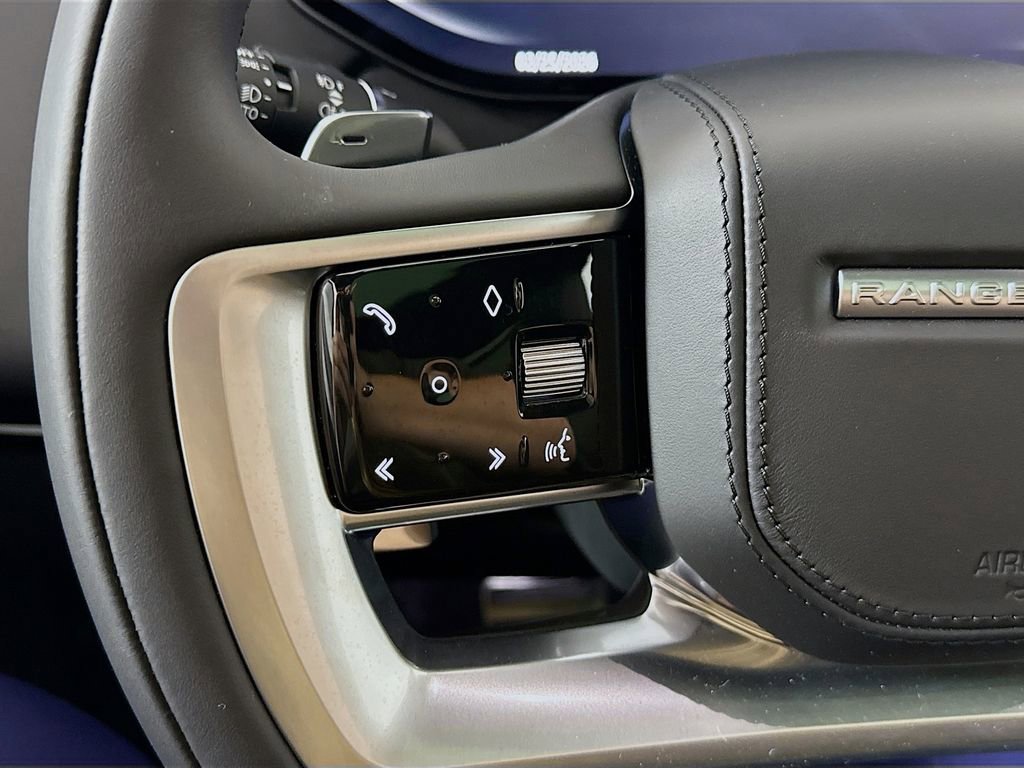 New 2026 Land Rover Range Rover Long Wheelbase SE image 11