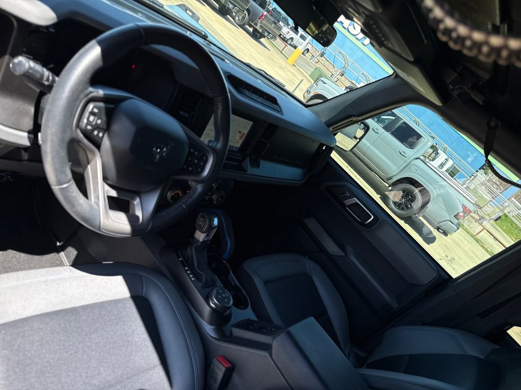 Used 2022 Ford Bronco Black Diamond w/ Sasquatch Package AWD/4WD image 26