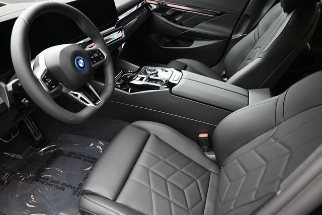 New 2027 BMW 550e xDrive w/ Executive Package AWD/4WD image 20