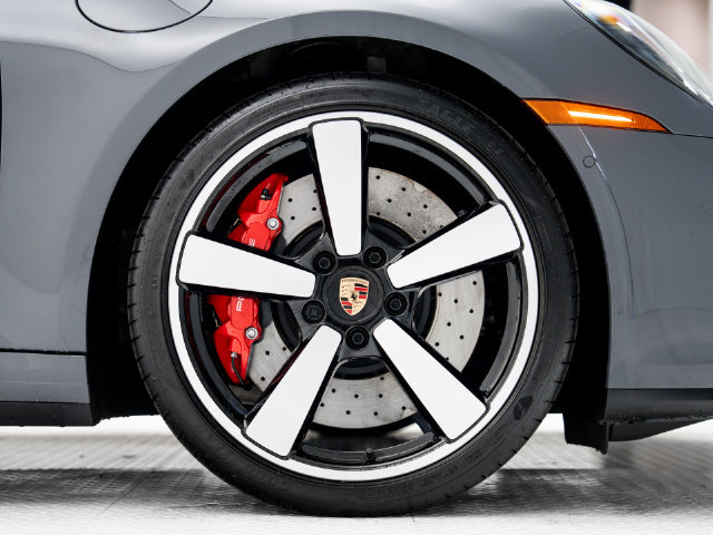 Certified 2025 Porsche 911 Carrera S RWD image 32