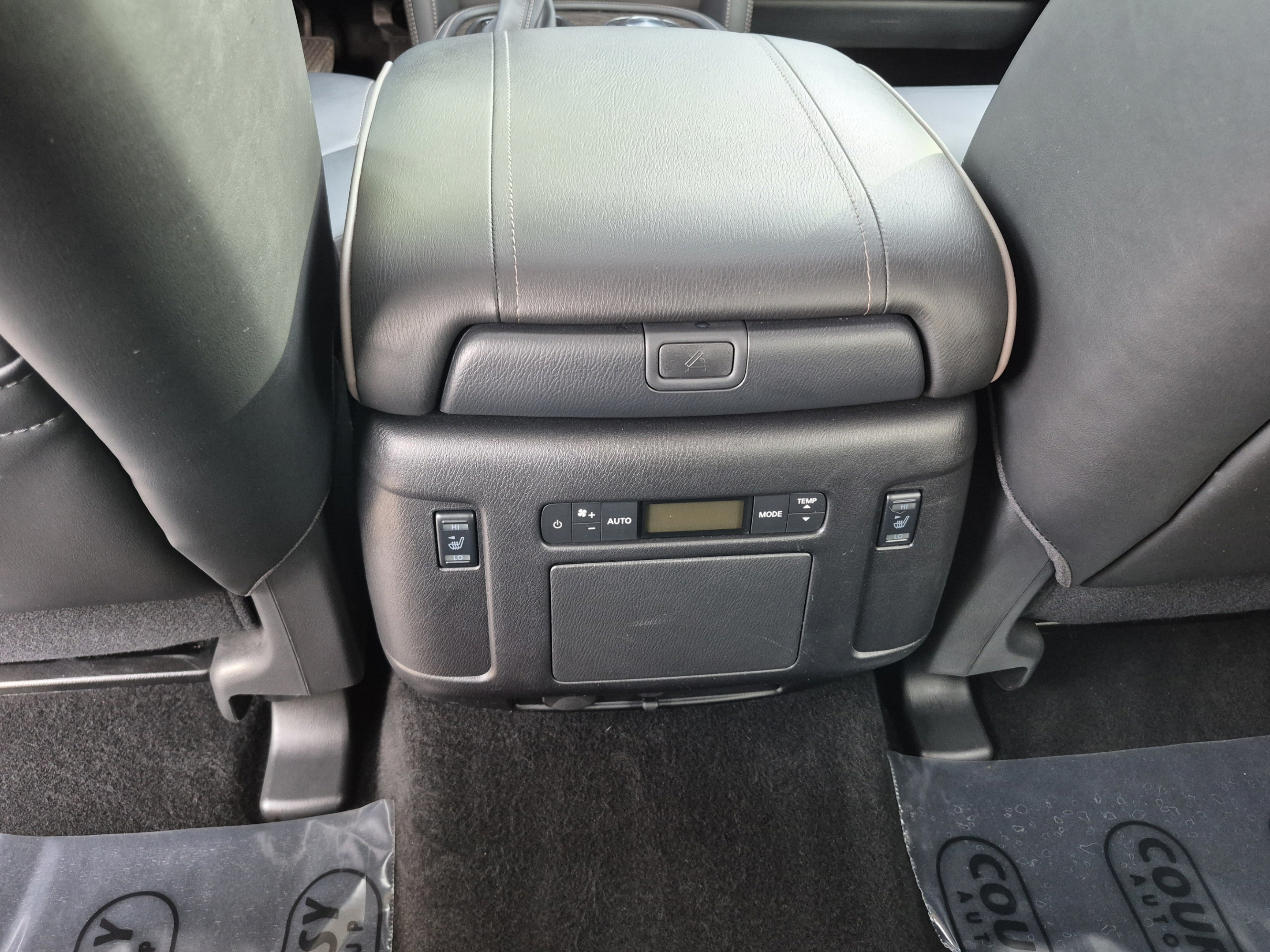 Certified 2023 Nissan Armada Platinum w/ Captain's Chairs Package RWD image 17