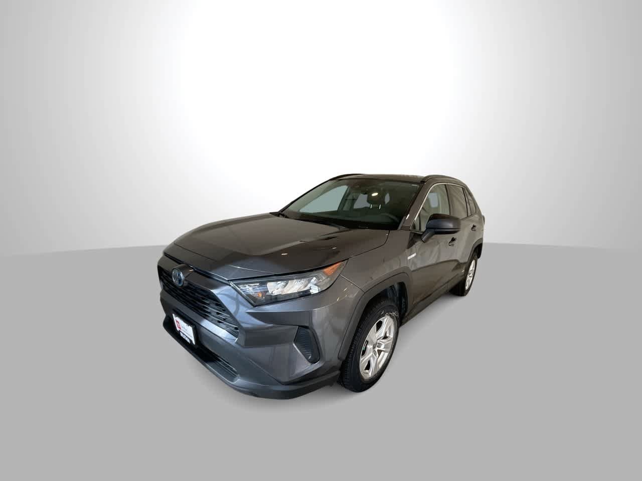 Certified 2021 Toyota RAV4 LE w/ Carpet Mat Package (TMS) AWD/4WD image 4