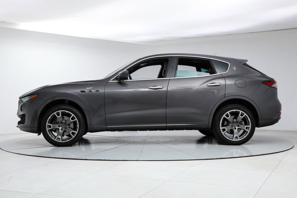 Certified 2023 Maserati Levante GT AWD/4WD image 2