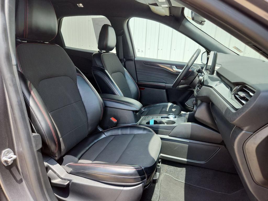 Used 2024 Ford Escape ST-Line FWD image 15