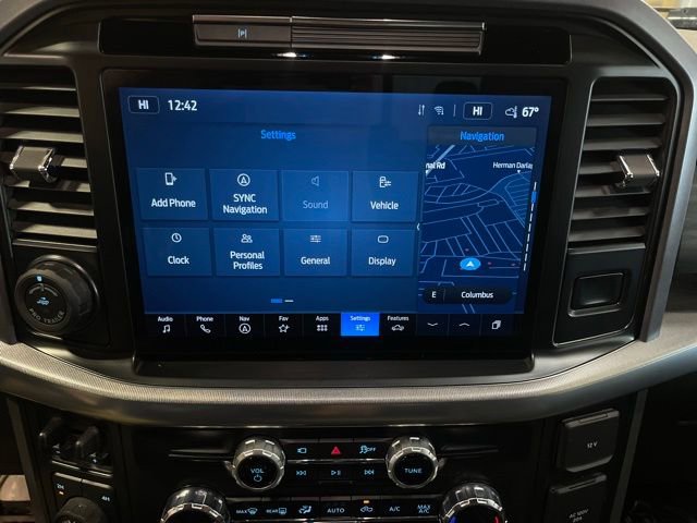 Used 2025 Ford F150 Lariat w/ Equipment Group 501A Mid image 16