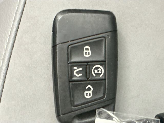 Used 2023 Volkswagen Taos SE image 17