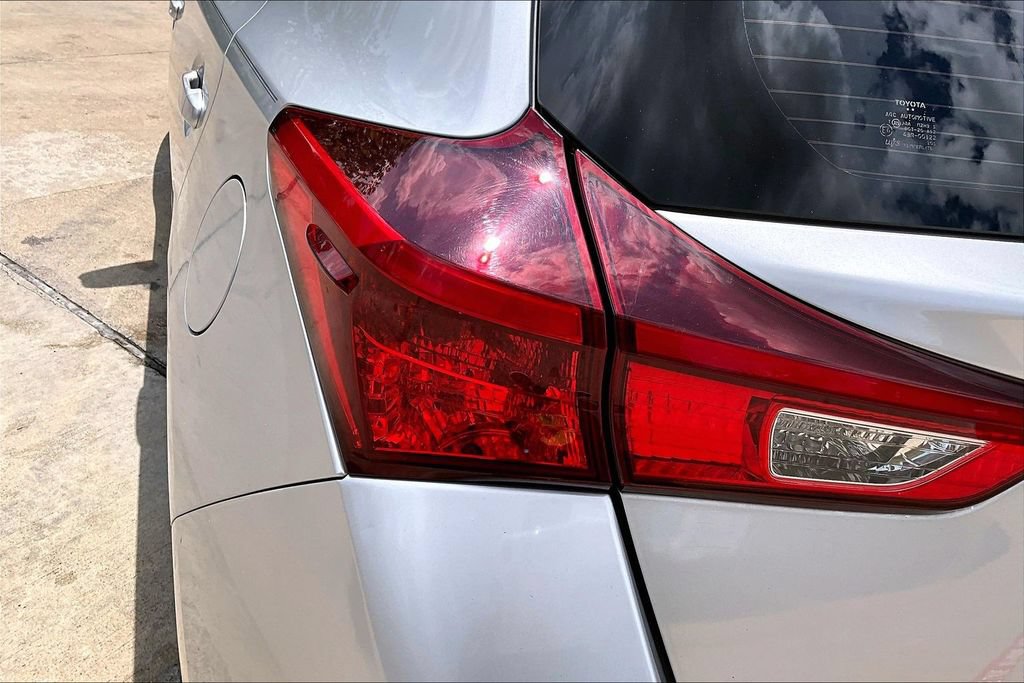 Used 2017 Toyota Corolla iM FWD image 28