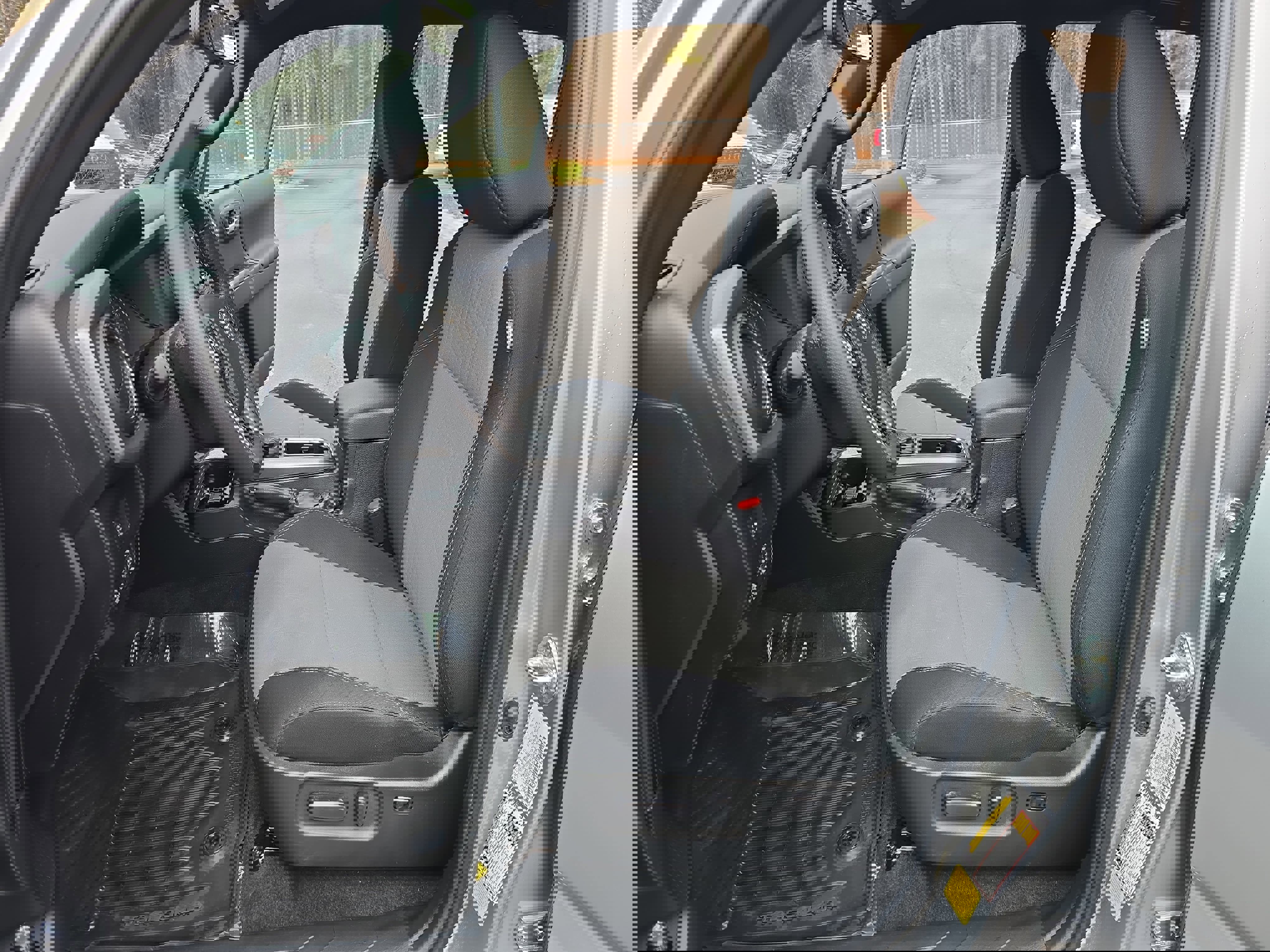 Used 2023 Toyota Tacoma TRD Off-Road image 15