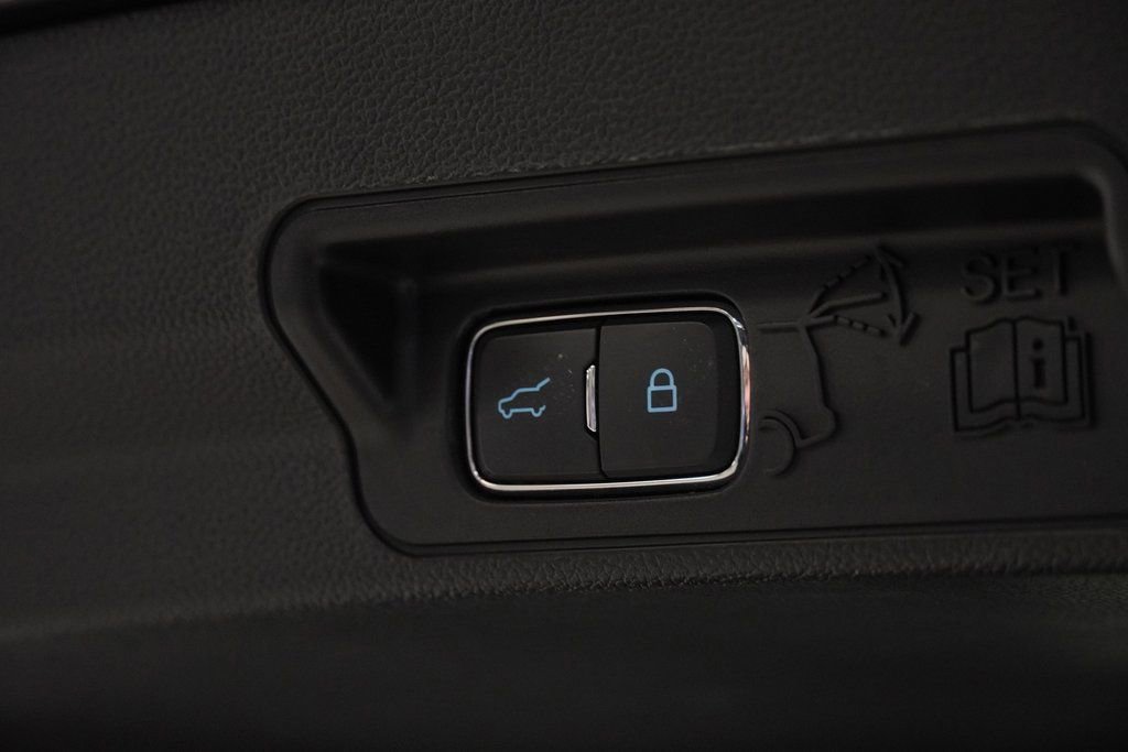 Used 2023 Ford Explorer XLT w/ Equipment Group 202A image 46