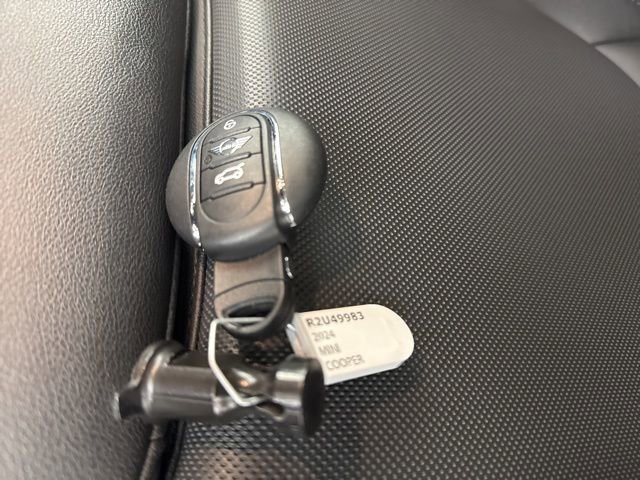 Used 2024 MINI Cooper S FWD image 27