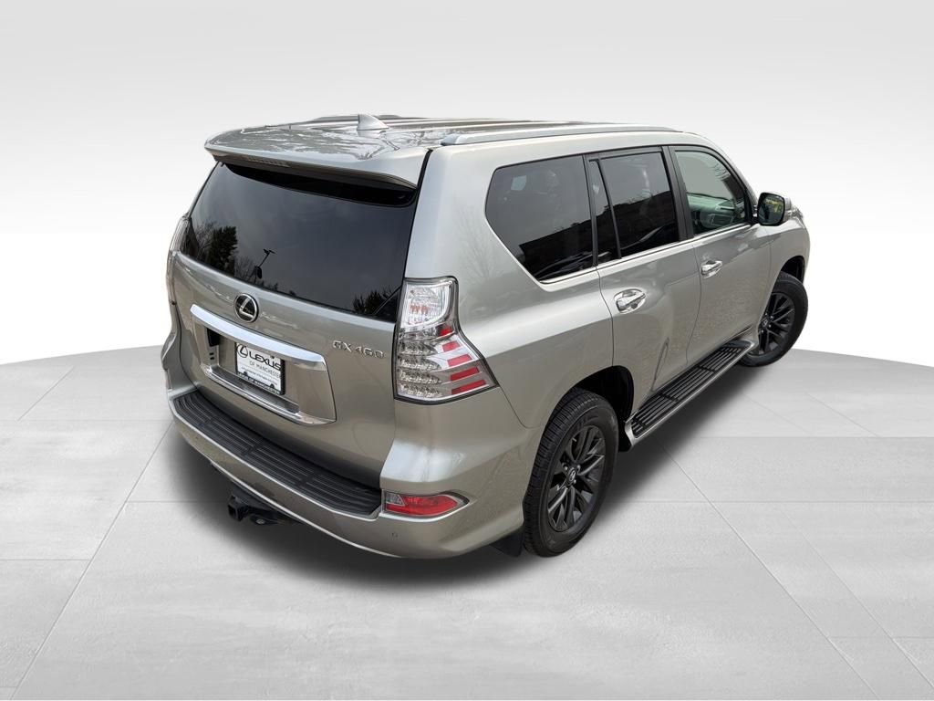 Used 2020 Lexus GX 460 Premium w/ Premium Package image 6