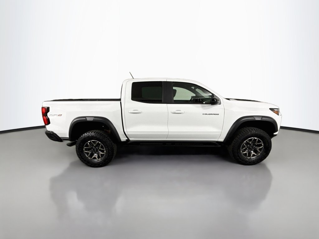 Used 2026 Chevrolet Colorado ZR2 AWD/4WD image 8