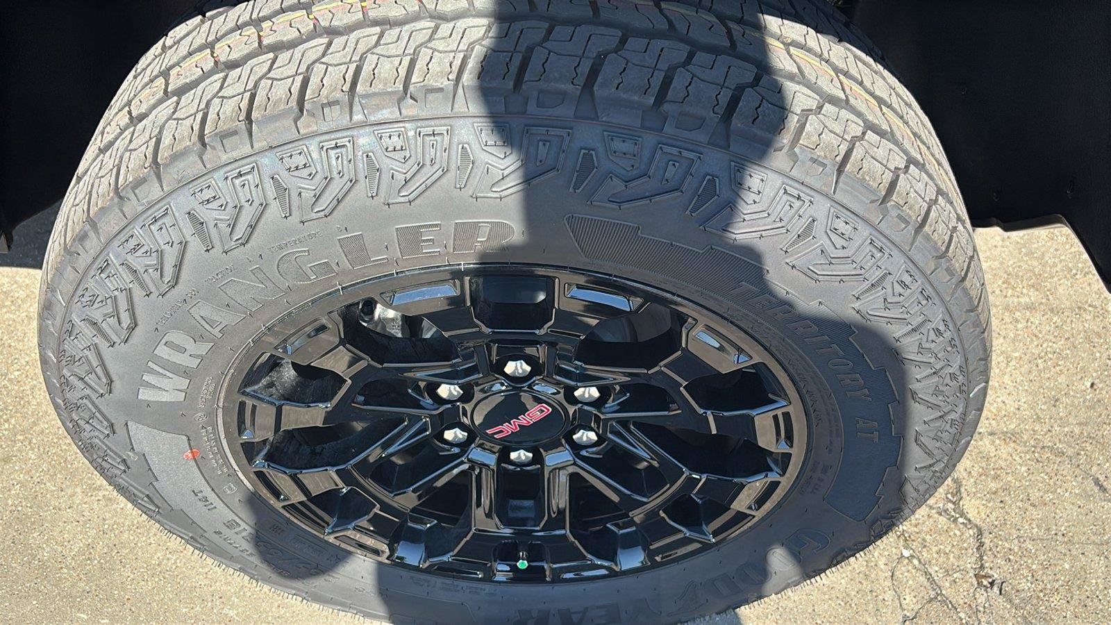 New 2026 GMC Canyon Elevation w/ Convenience Package RWD image 11