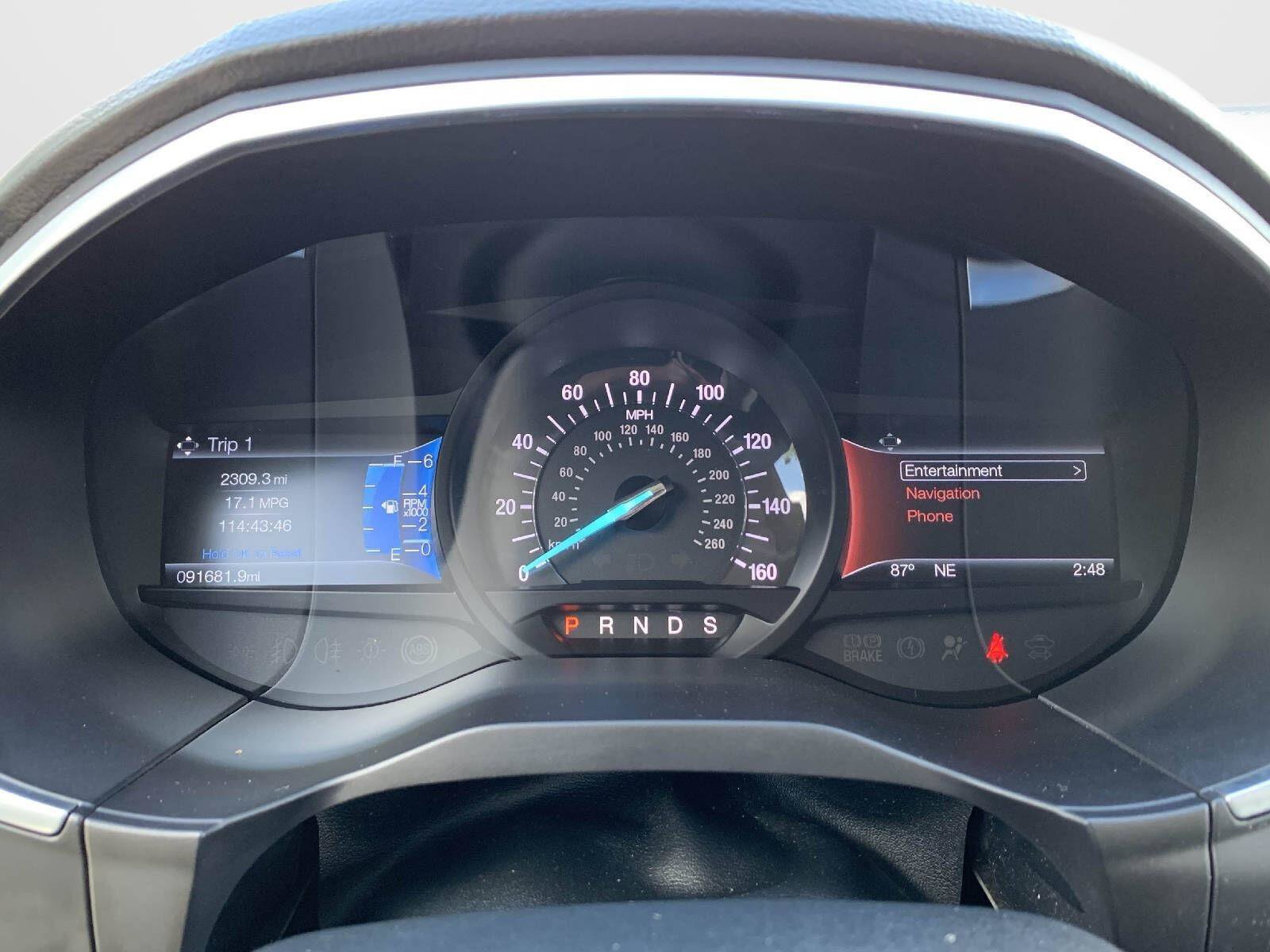 Used 2018 Ford Edge Titanium w/ Equipment Group 301A AWD/4WD image 18