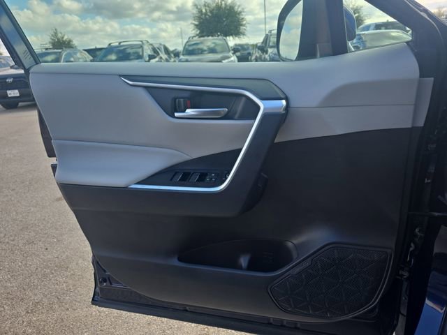 Certified 2025 Toyota RAV4 XLE image 27