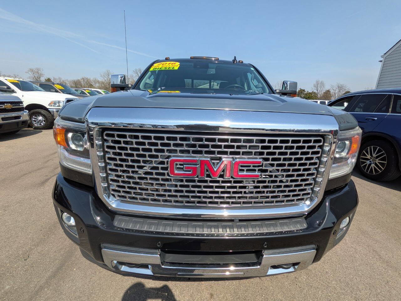 Used 2016 GMC Sierra 3500 Denali image 4