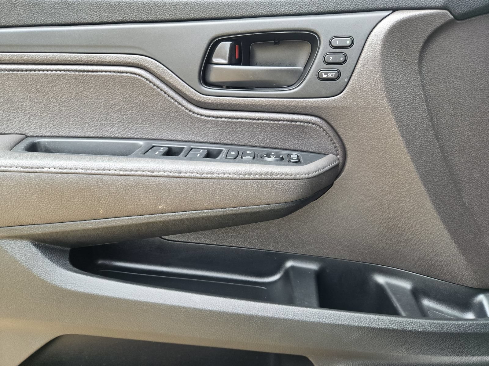 Used 2018 Honda Odyssey EX-L image 22