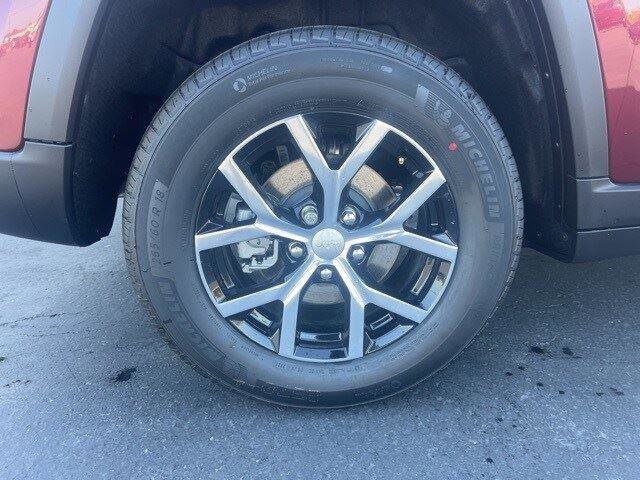 New 2025 Jeep Grand Cherokee Limited w/ Trailer Tow Package image 25