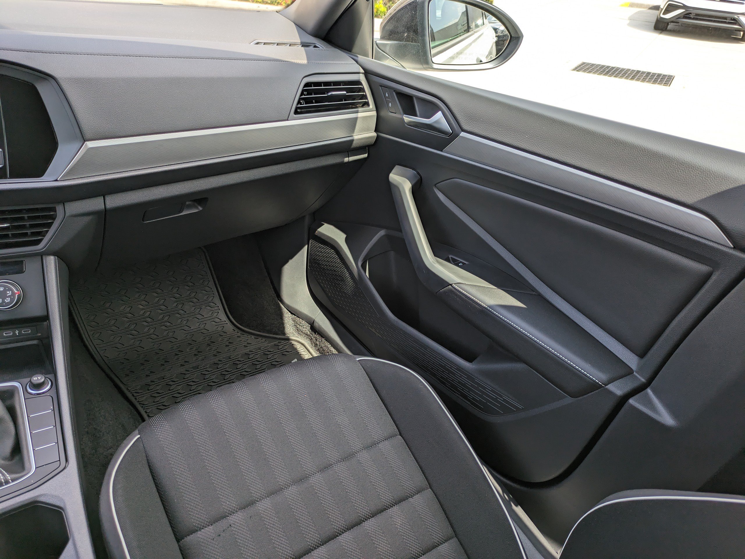 Certified 2024 Volkswagen Jetta Sport FWD image 16
