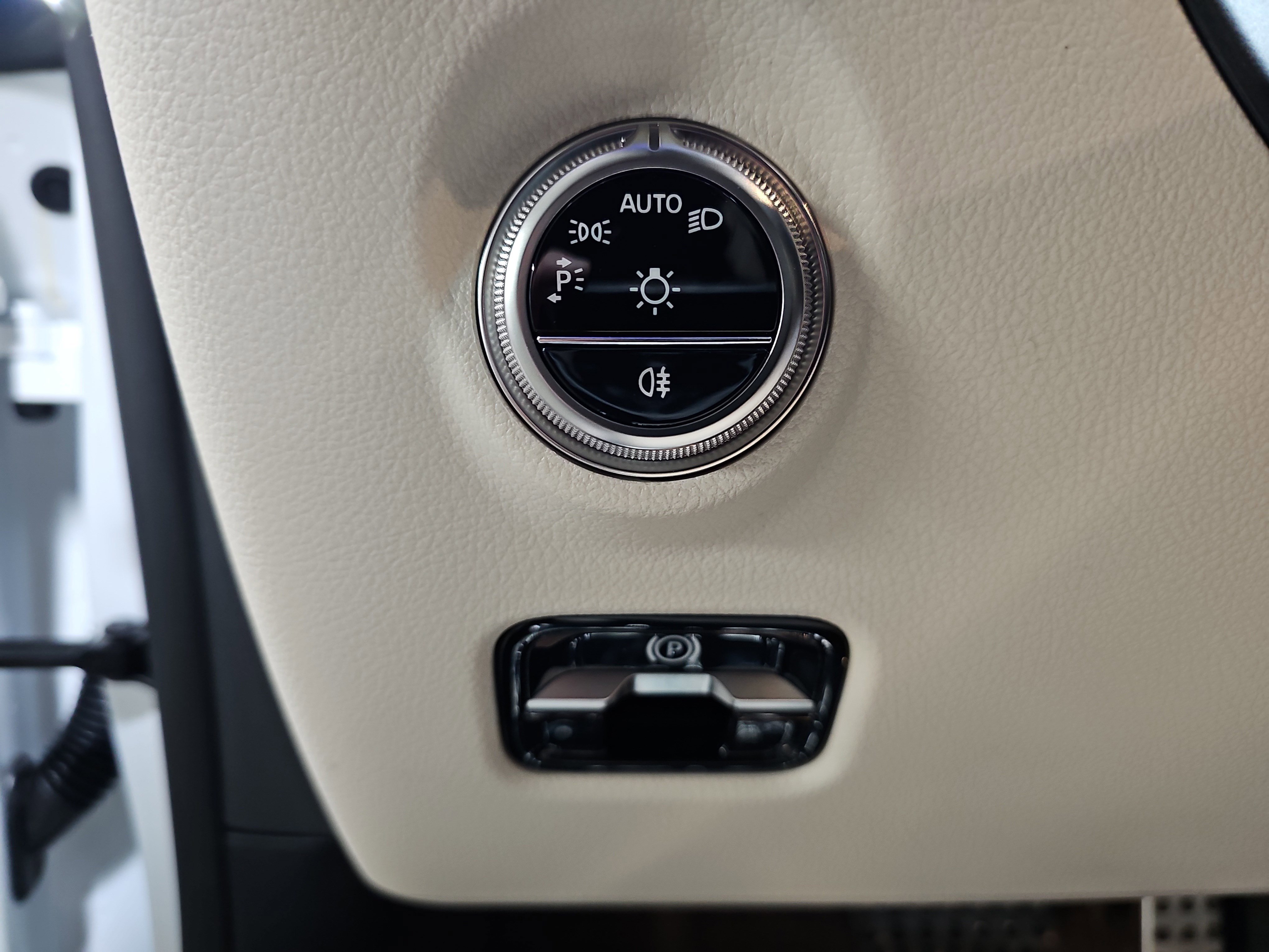 New 2026 Mercedes-Benz CLE 450 4MATIC Cabriolet image 28