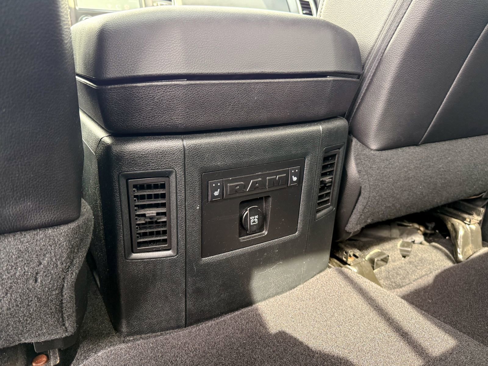 Used 2017 RAM 1500 Laramie w/ Convenience Group image 34