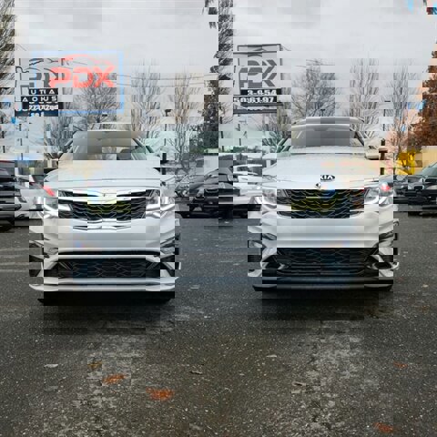 Used 2019 Kia Optima LX image 3