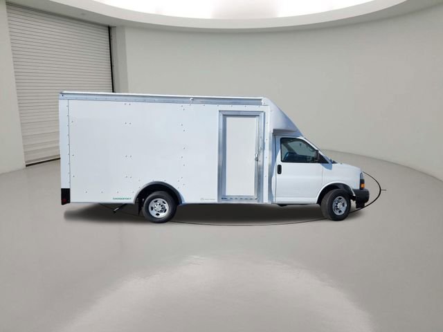 New 2026 Chevrolet Express 3500 w/ Power Convenience Package image 8