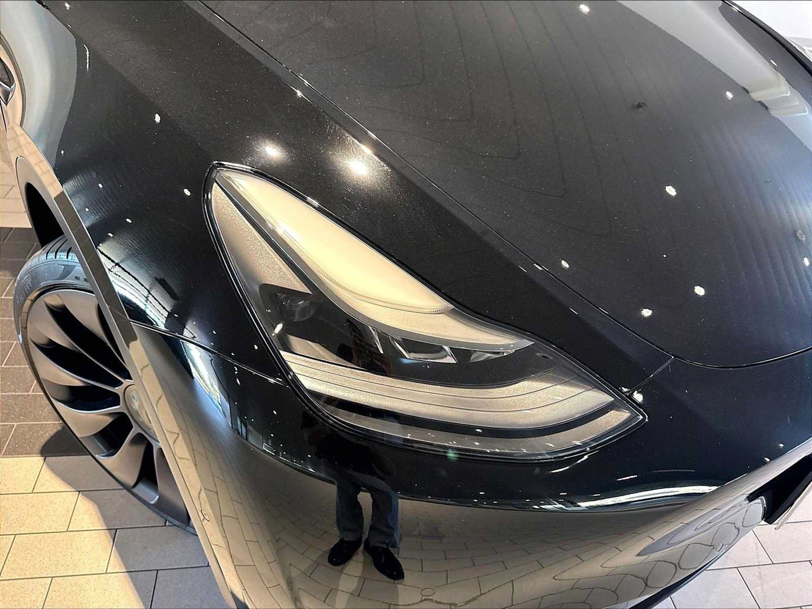 Used 2022 Tesla Model Y Performance AWD/4WD image 16
