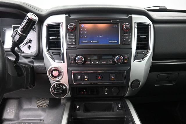 Used 2016 Nissan Titan XD AWD/4WD image 28