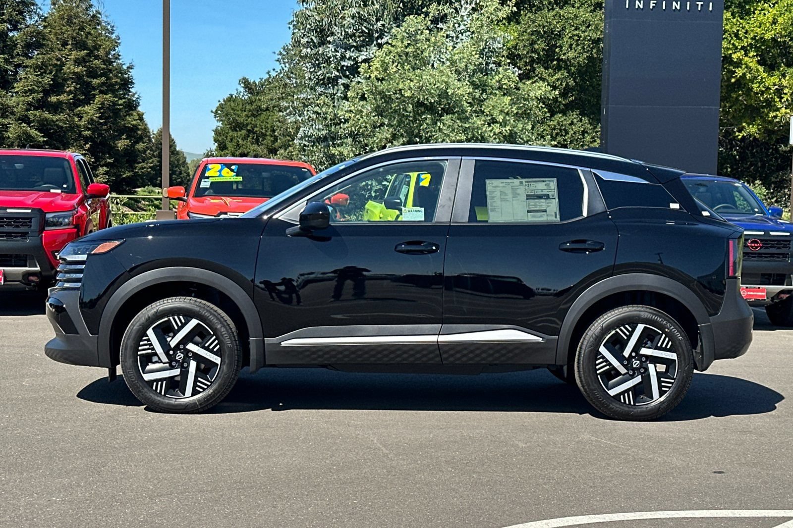 New 2026 Nissan Kicks SV w/ SV Premium Package FWD image 7