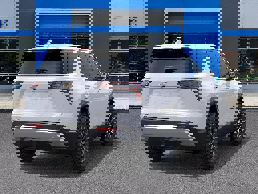 New 2026 Chevrolet Equinox LT w/ Safety and Technology Package image 4