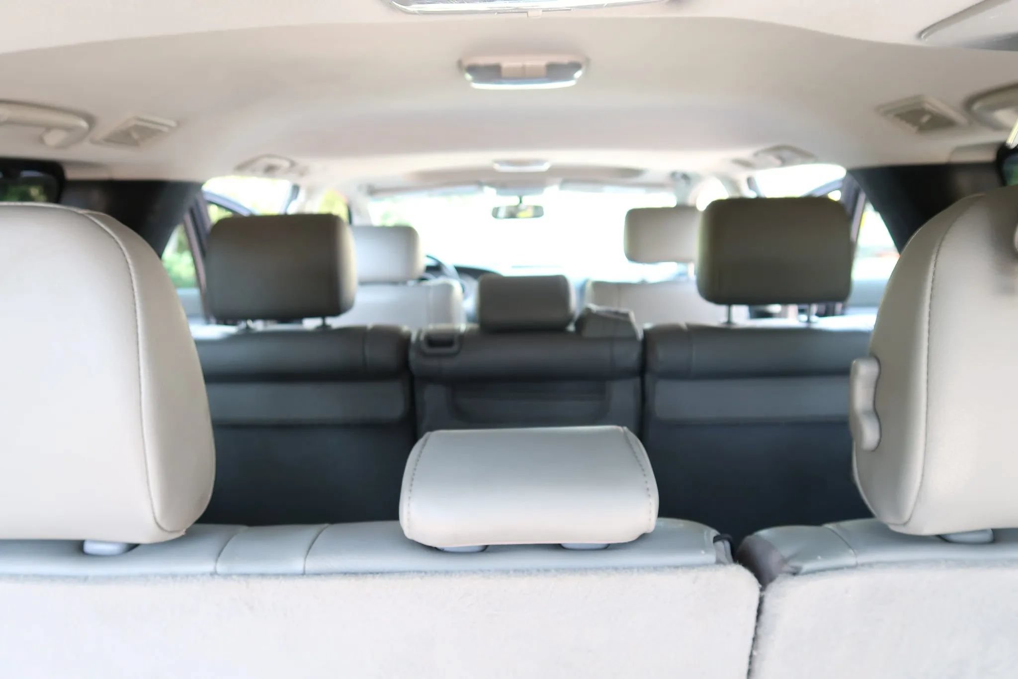 Used 2017 Toyota Sequoia Limited w/ Safety & Convenience Package AWD/4WD image 24