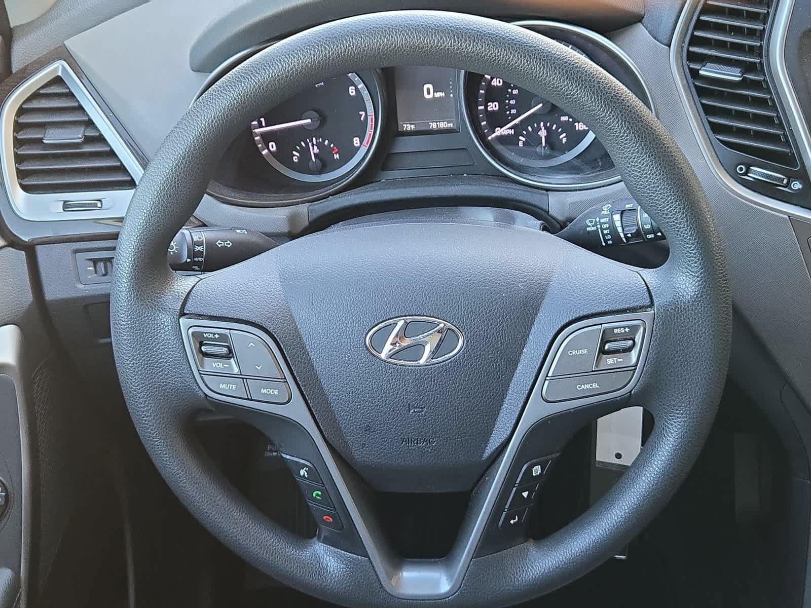 Used 2019 Hyundai Santa Fe XL SE FWD image 22