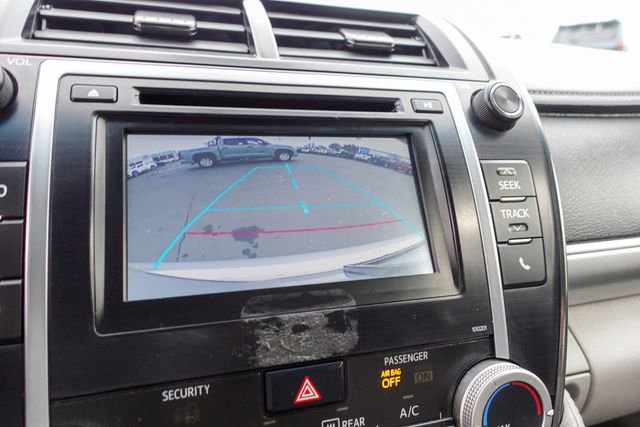 Used 2014 Toyota Camry LE image 19
