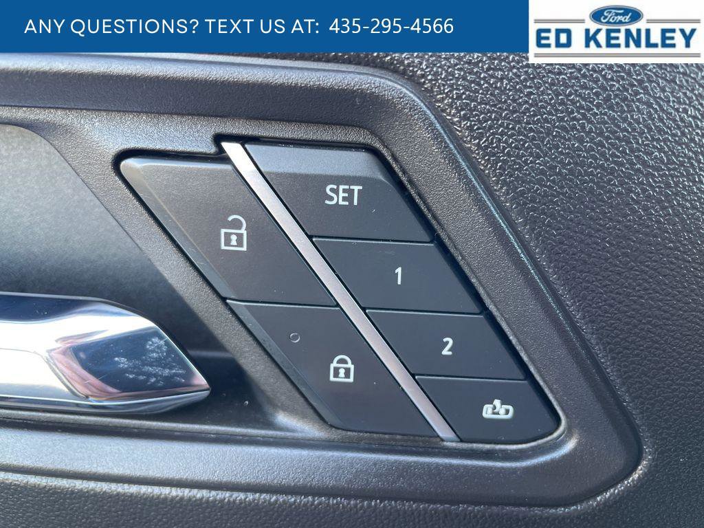 Used 2023 GMC Canyon AT4X image 22