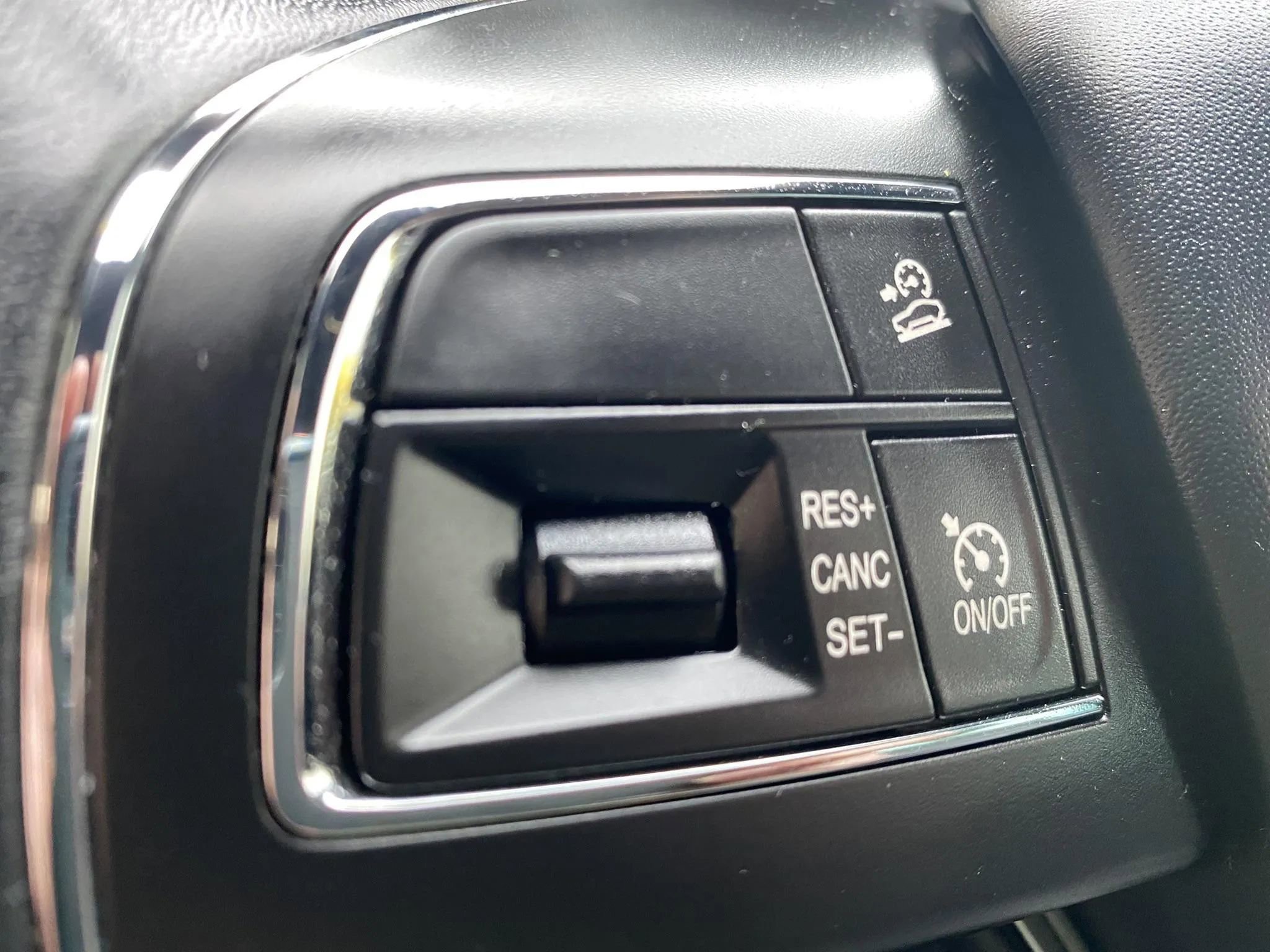 Used 2018 Maserati Levante image 23