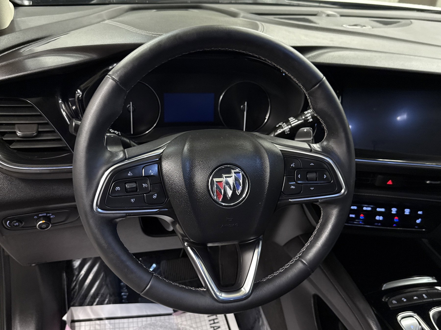 Used 2023 Buick Envision Preferred image 7