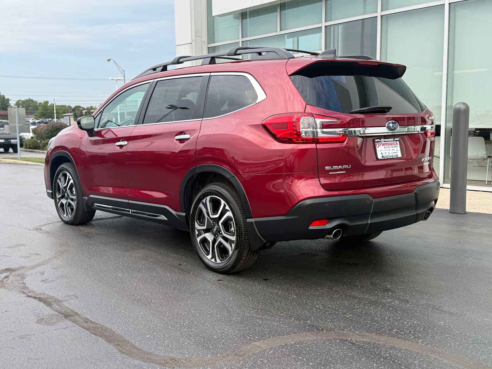 Used 2024 Subaru Ascent Touring AWD/4WD image 6